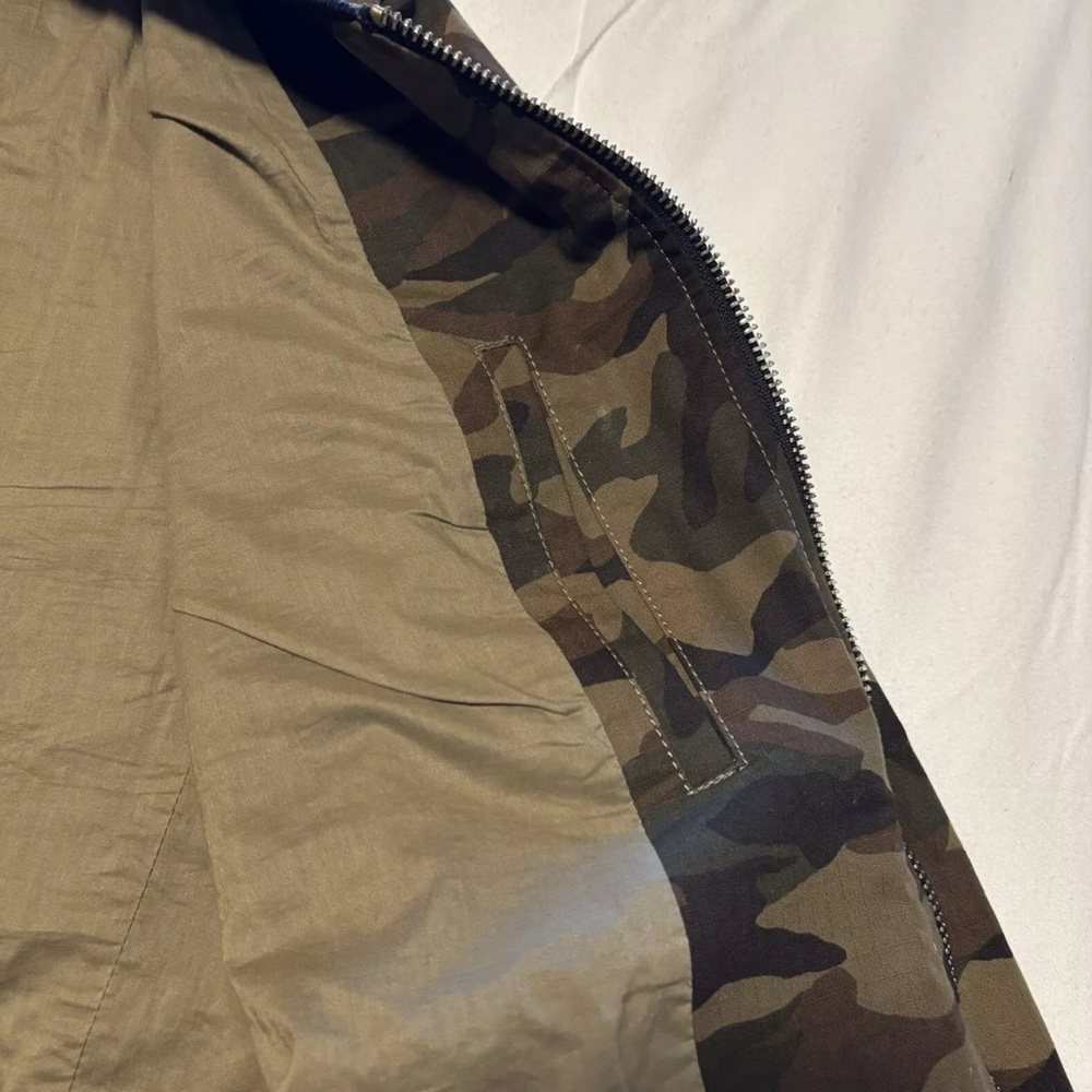 Arthur Galan Women's Size 4 Camo Bomber Jacket Pleated Lined Pockets Green - Picture 7 of 15